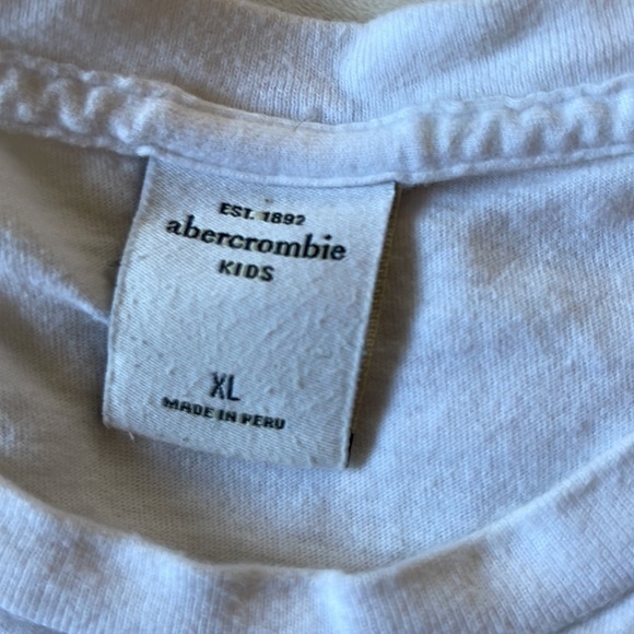 Abercrombie Kids girls white tee. Size XL - Picture 4 of 6